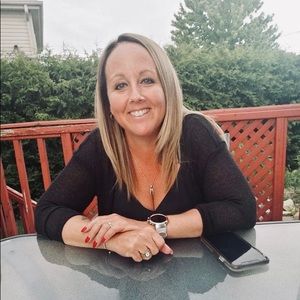 Meet your Posher, Annie